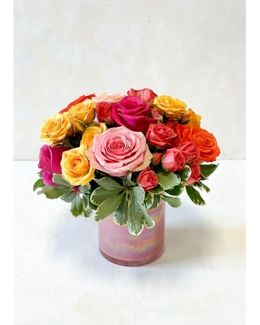 Low & Lush Sunset Roses Flower Arrangement